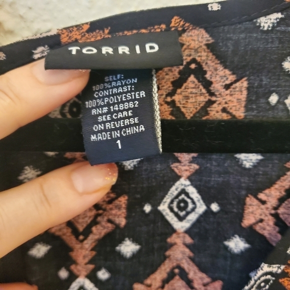 Torrid Size 1 Aztec Print Challis Flowy Top - Picture 3 of 11